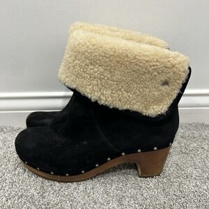 UGG Lynnea Black Suede Clog Boots Wooden Heel Studded Sheepskin Boho Womens Sz 9